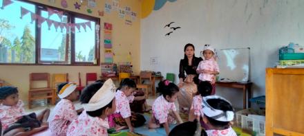PENDAMPINGAN PENYULUH BAHASA BALI DI TK WIGUNA KUMARA